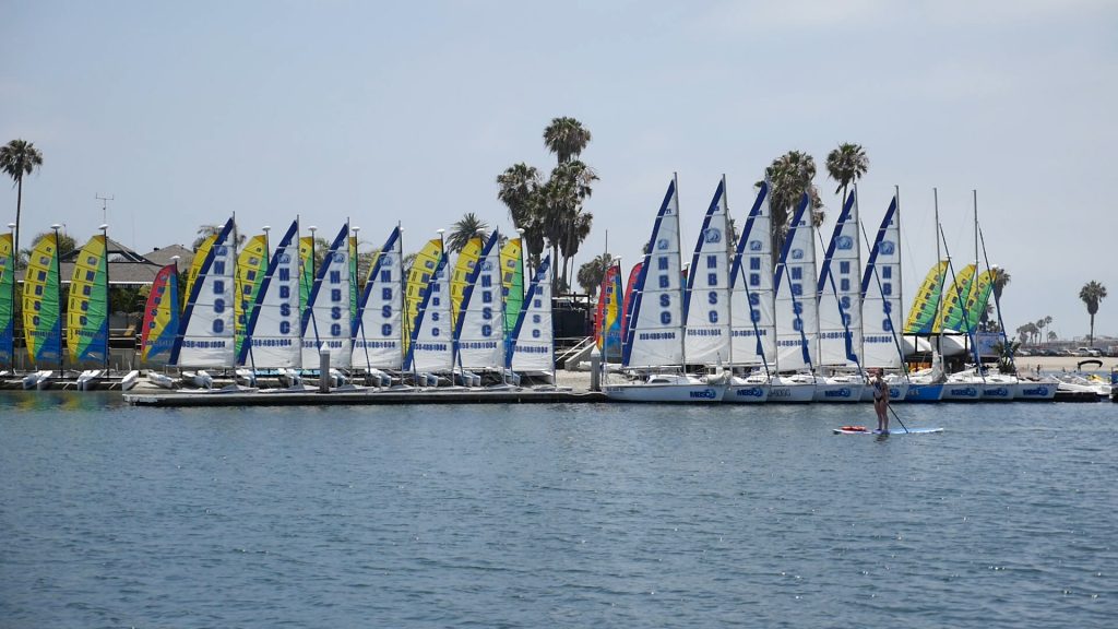 Catalina 16.5 sailboat rental at Mission Bay Sportcenter