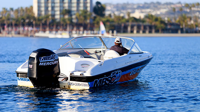 Ski Boat Rental | Image 6 | Mission Bay Sportcenter