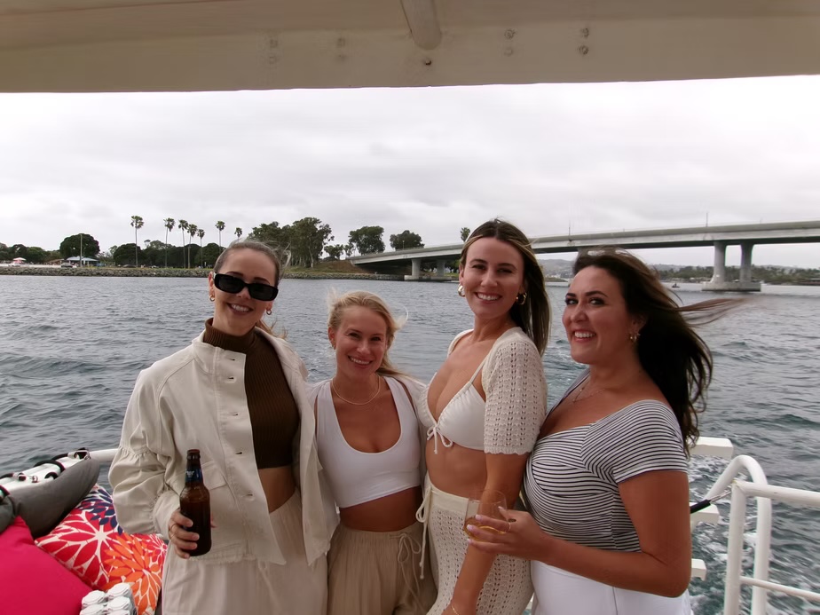 Girls posing on Marissa Charters